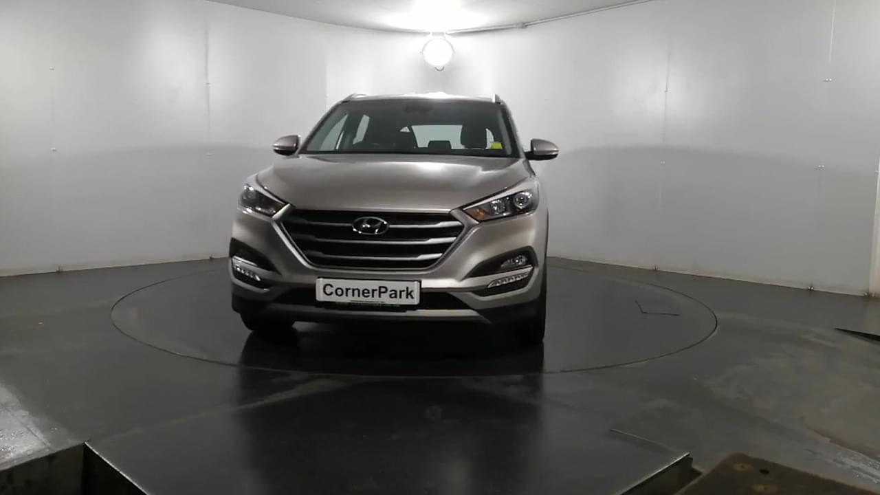 Used Hyundai Tucson Crdi Se Nav Blue Drive Beige 1 7 Estate