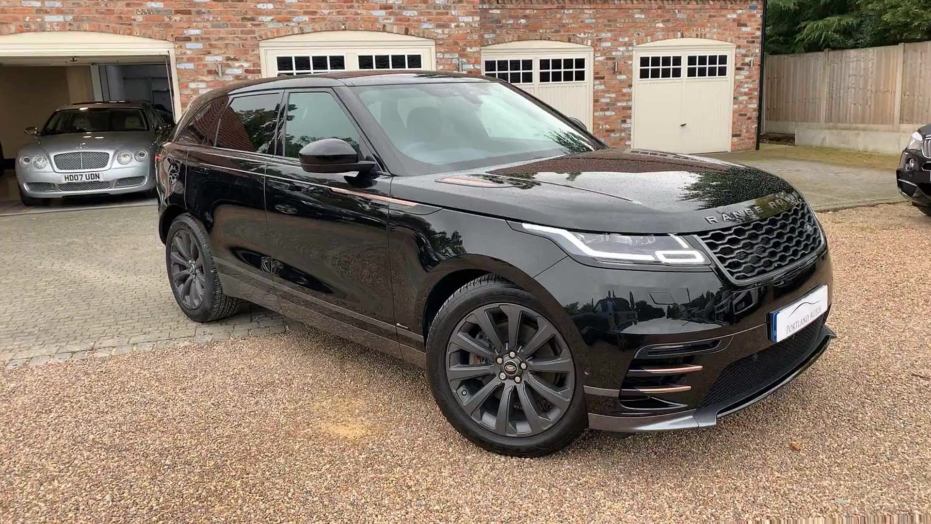 Range rover velar black tewsrealtor