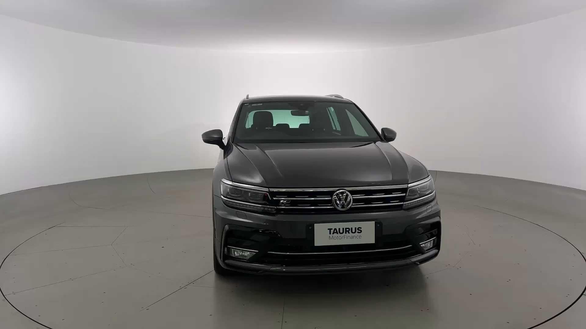 Primary car image