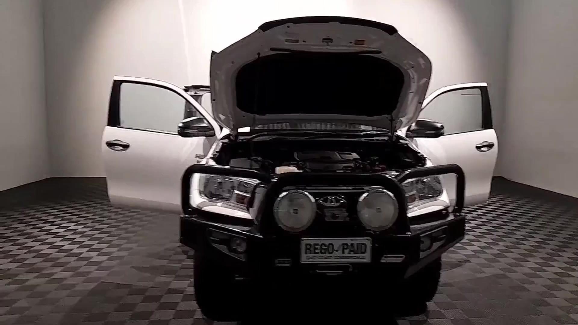 Primary car image