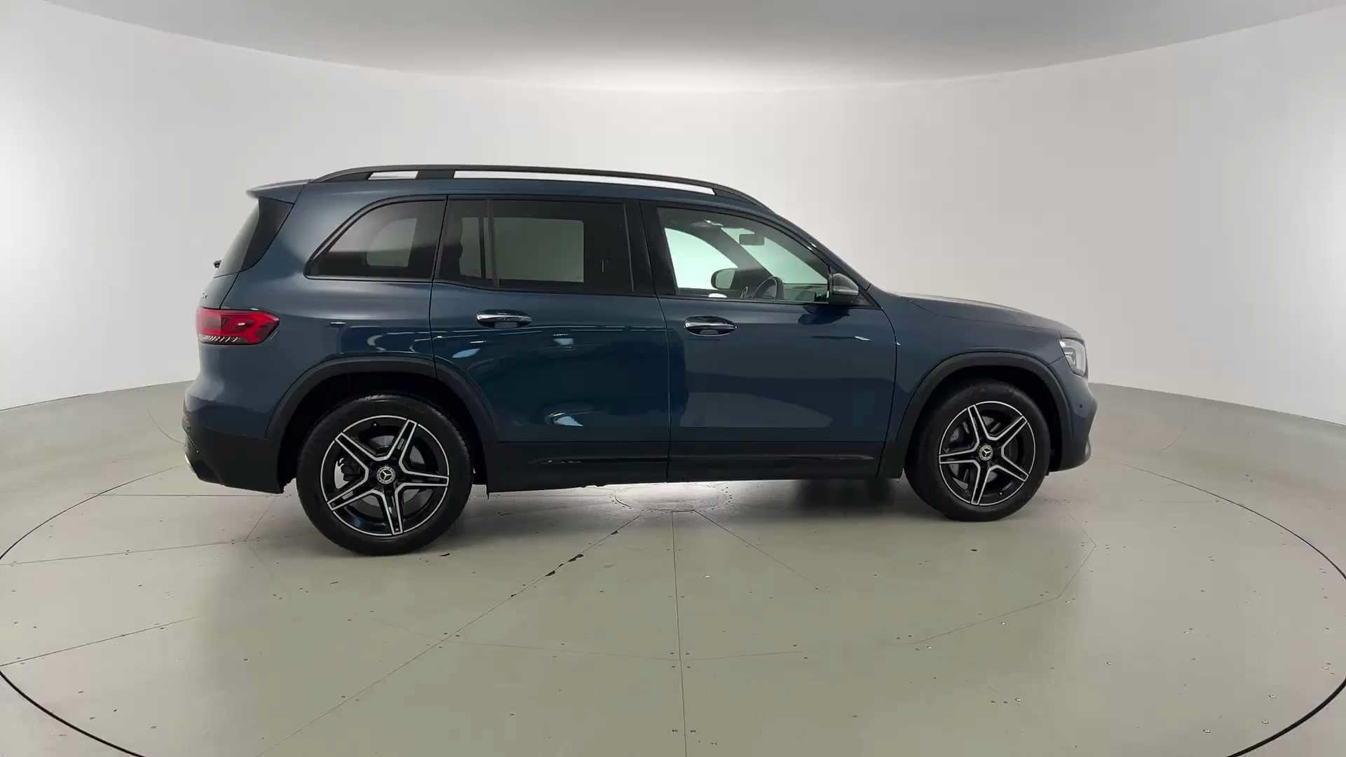 Primary car image