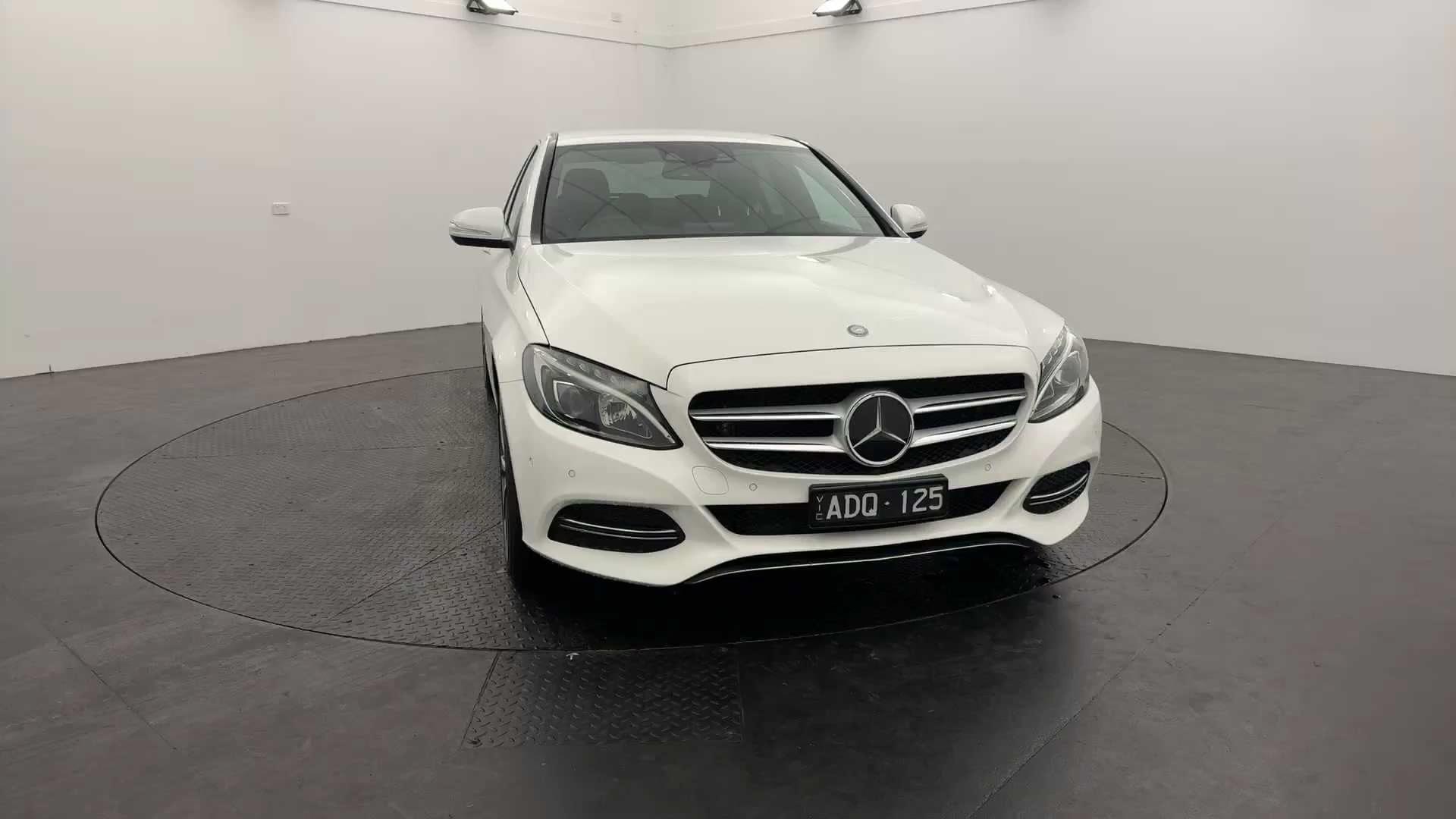 Primary car image
