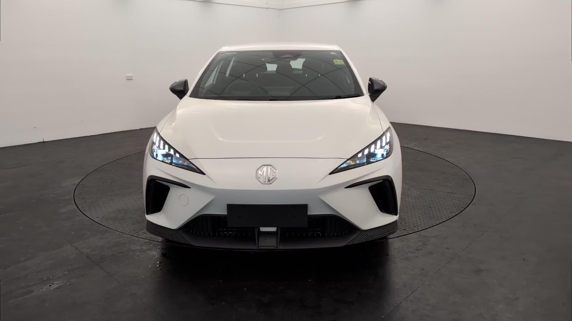 Primary car image