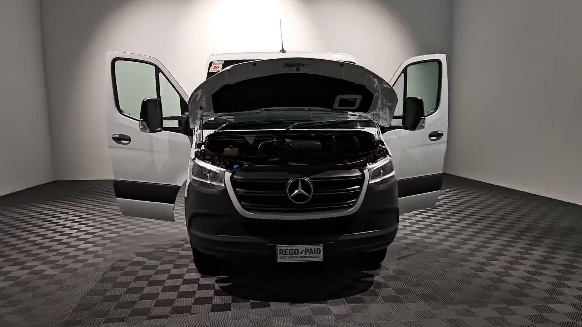 Primary car image