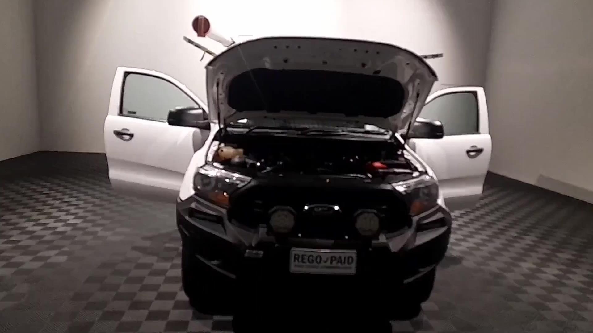 Primary car image