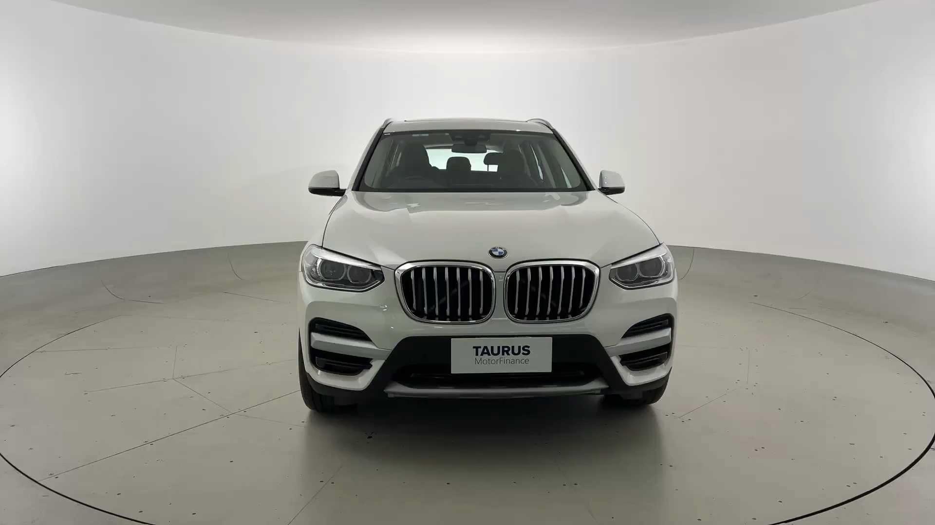 Primary car image