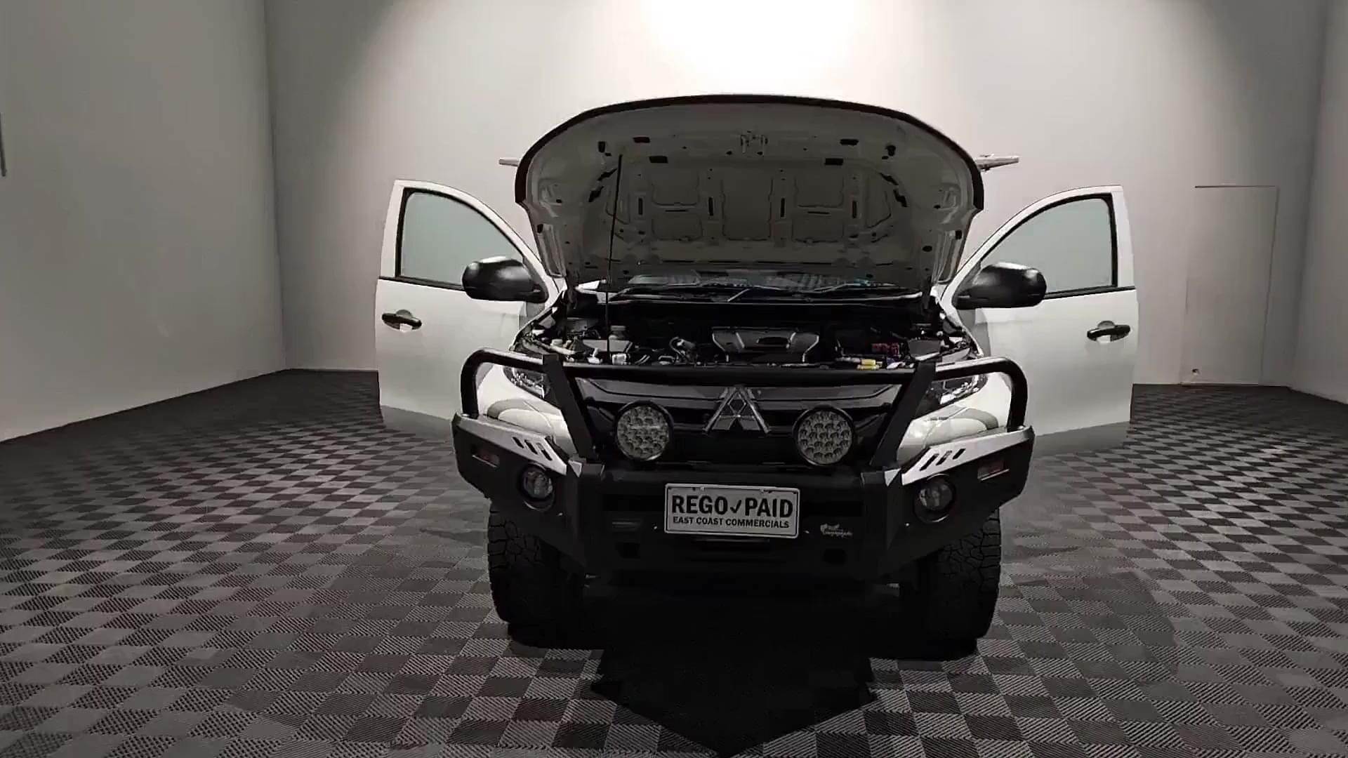 Primary car image