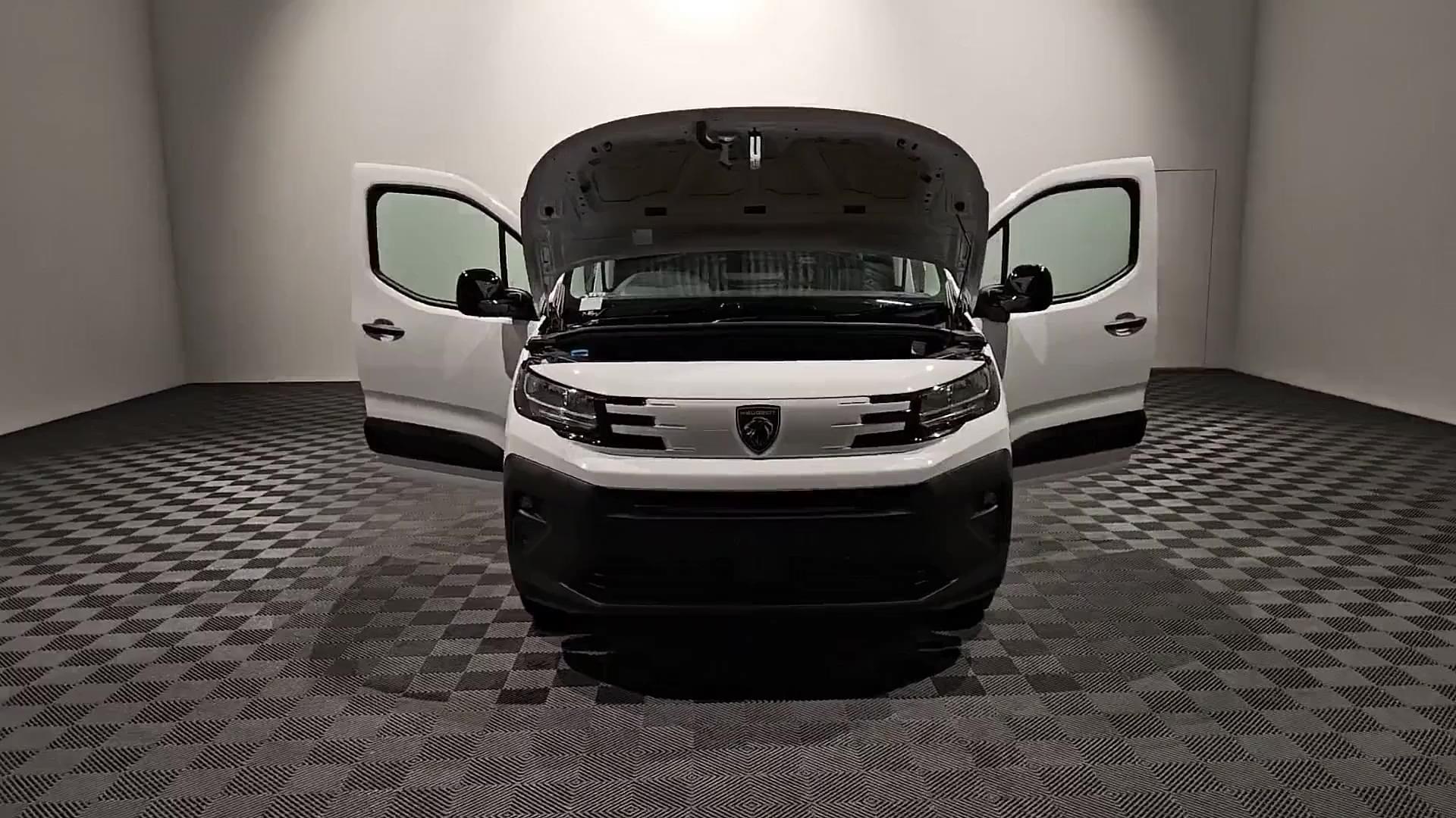 Primary car image