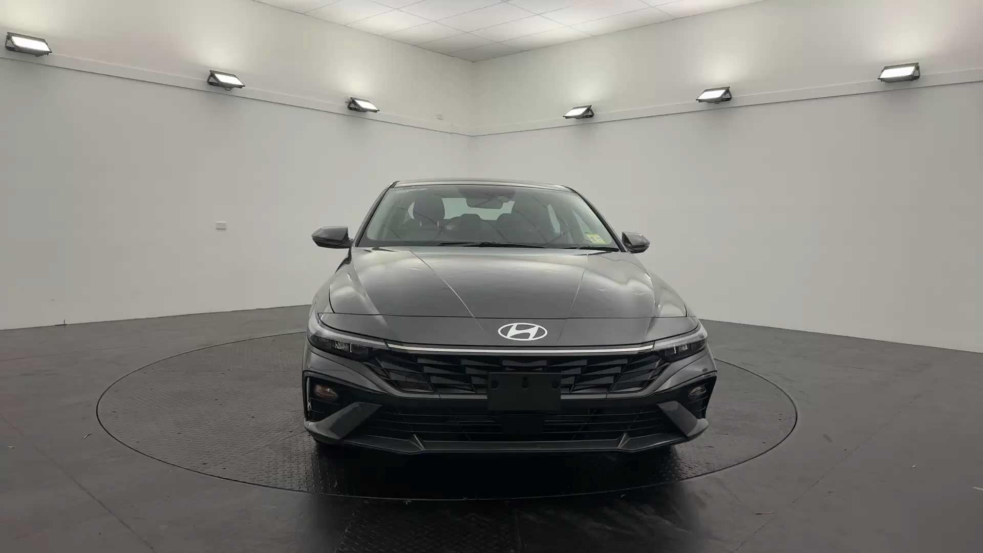 Primary car image