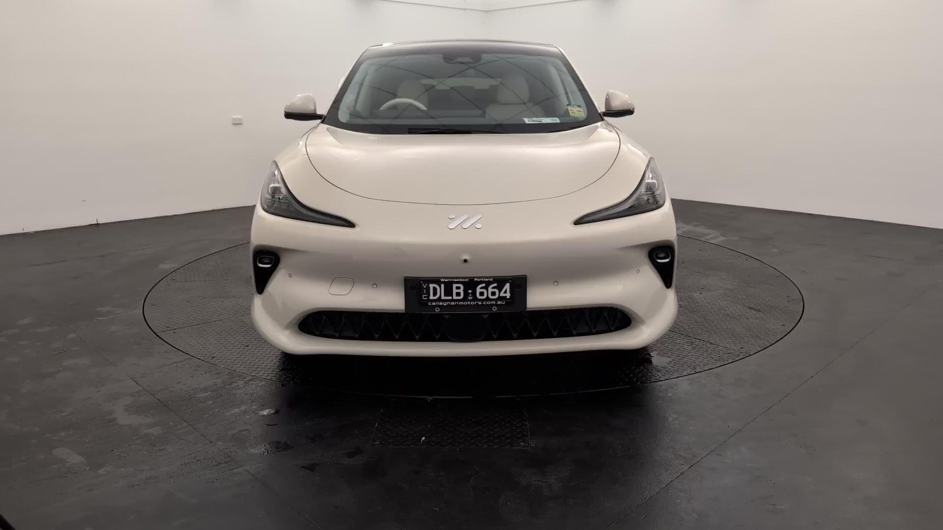 Primary car image