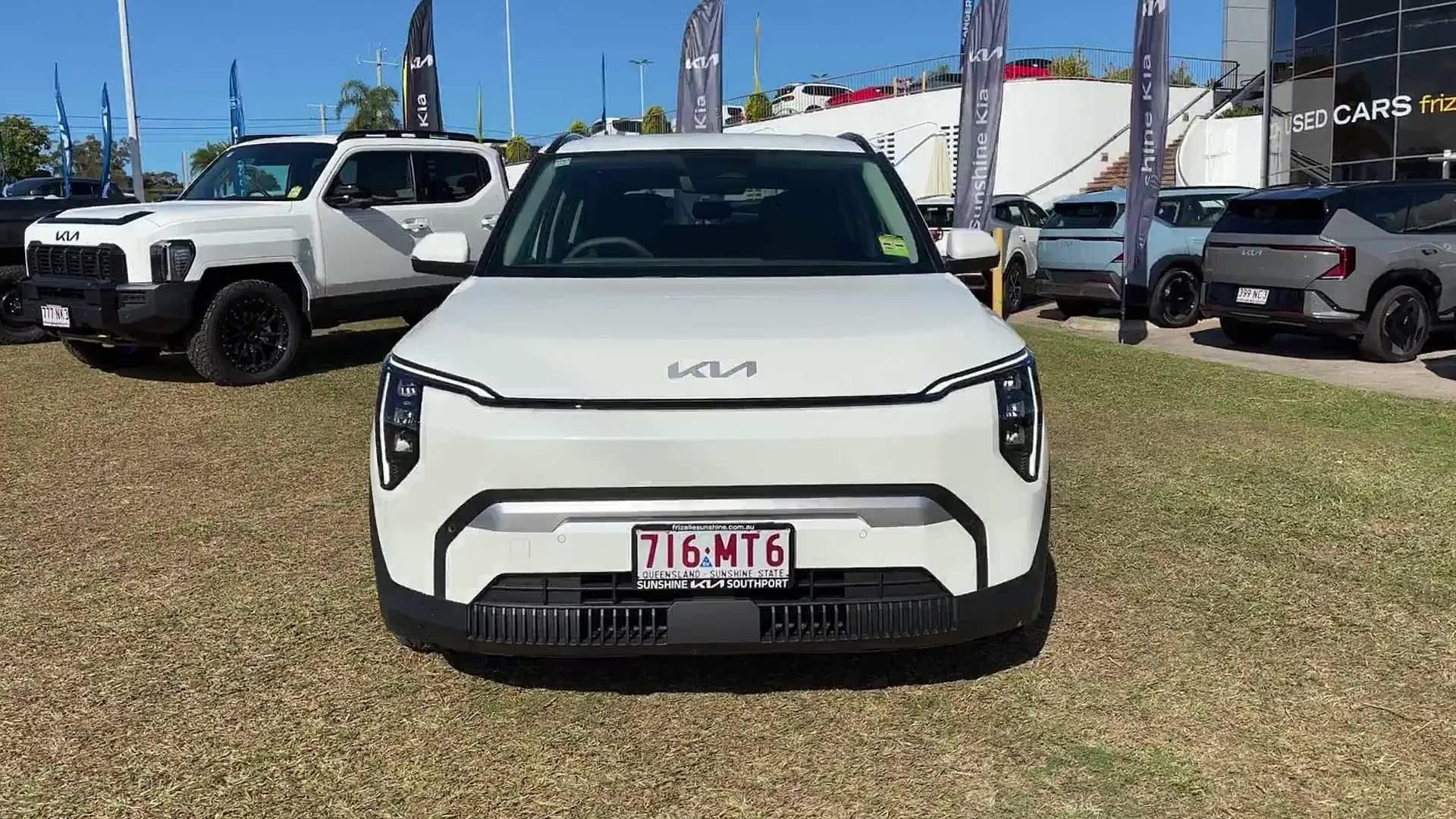 Primary car image
