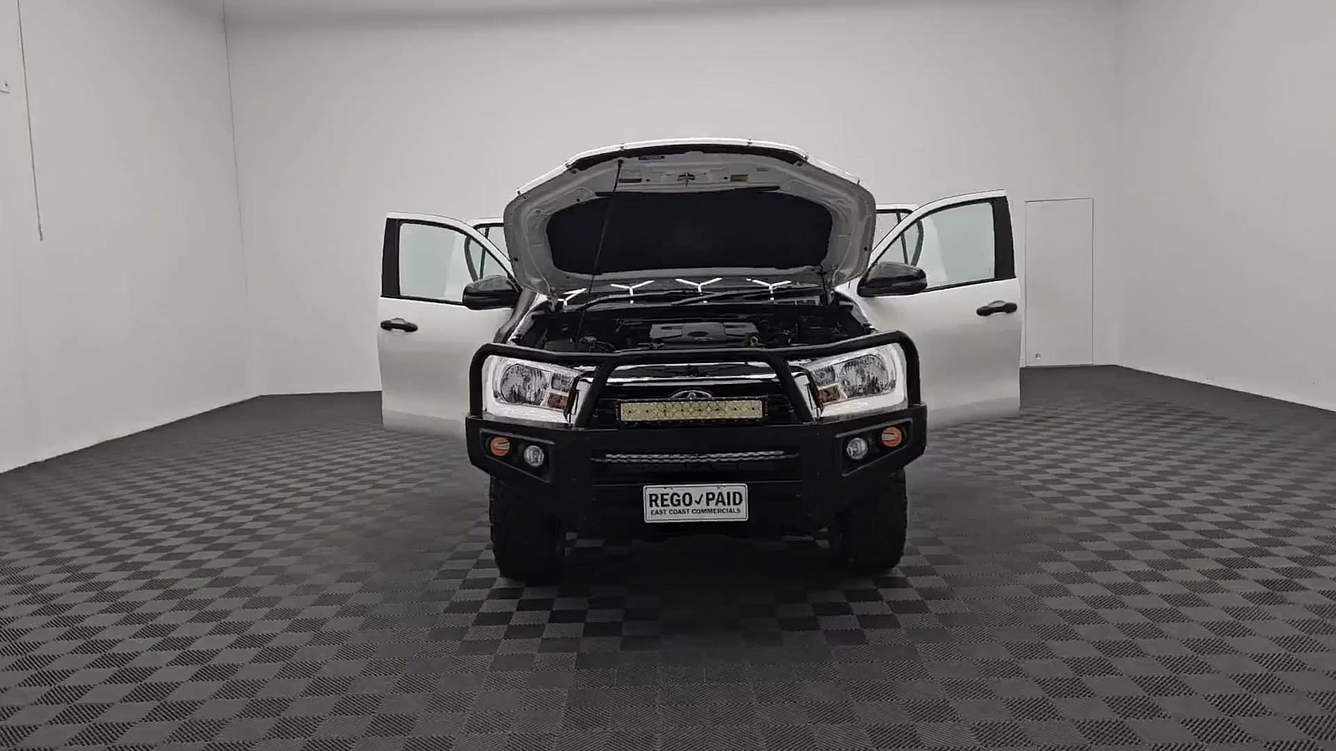 Primary car image