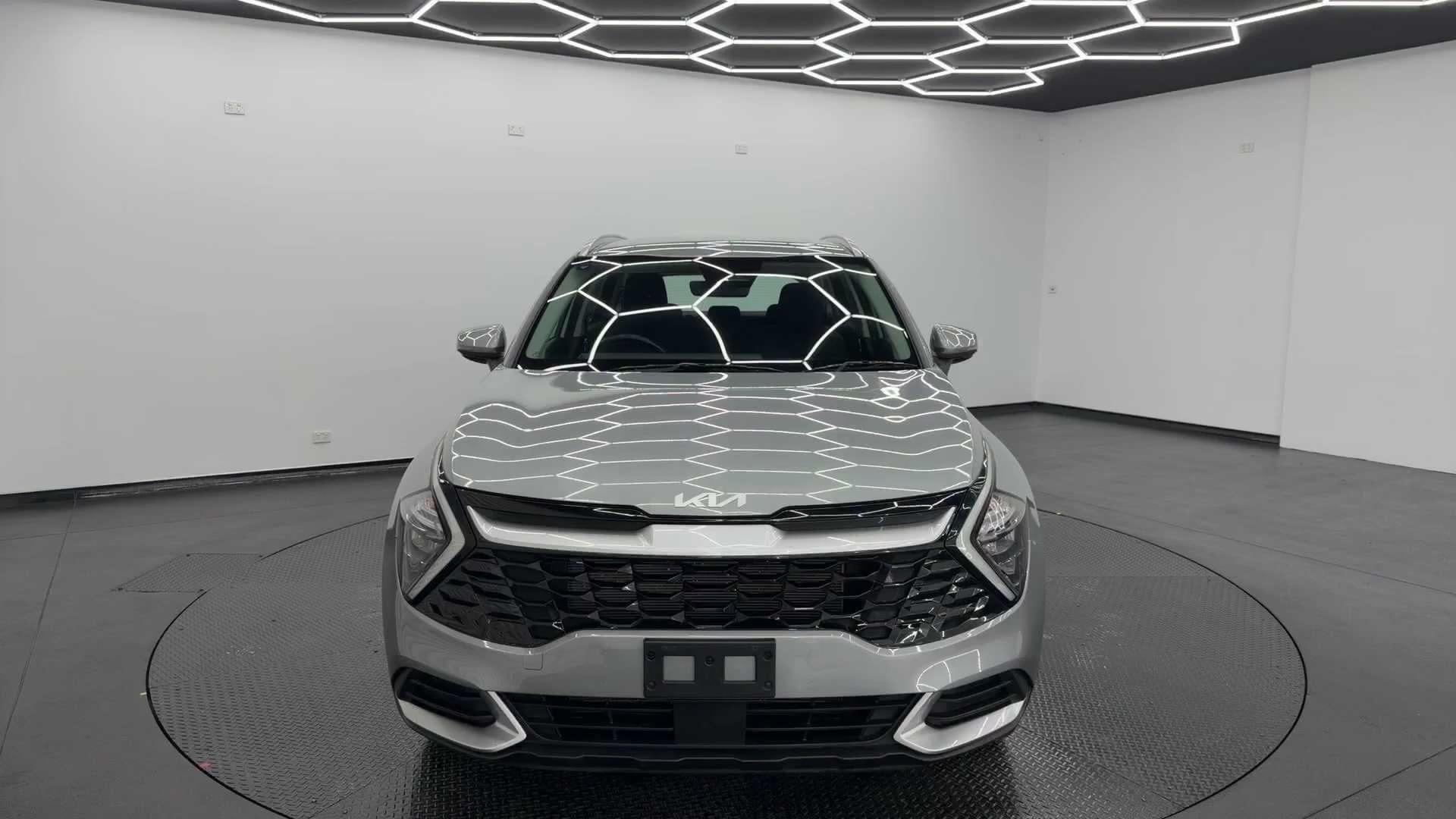 Primary car image