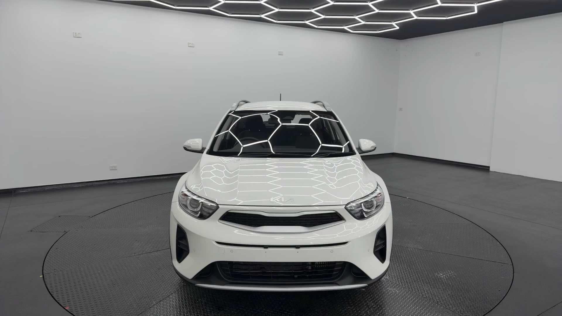 Primary car image