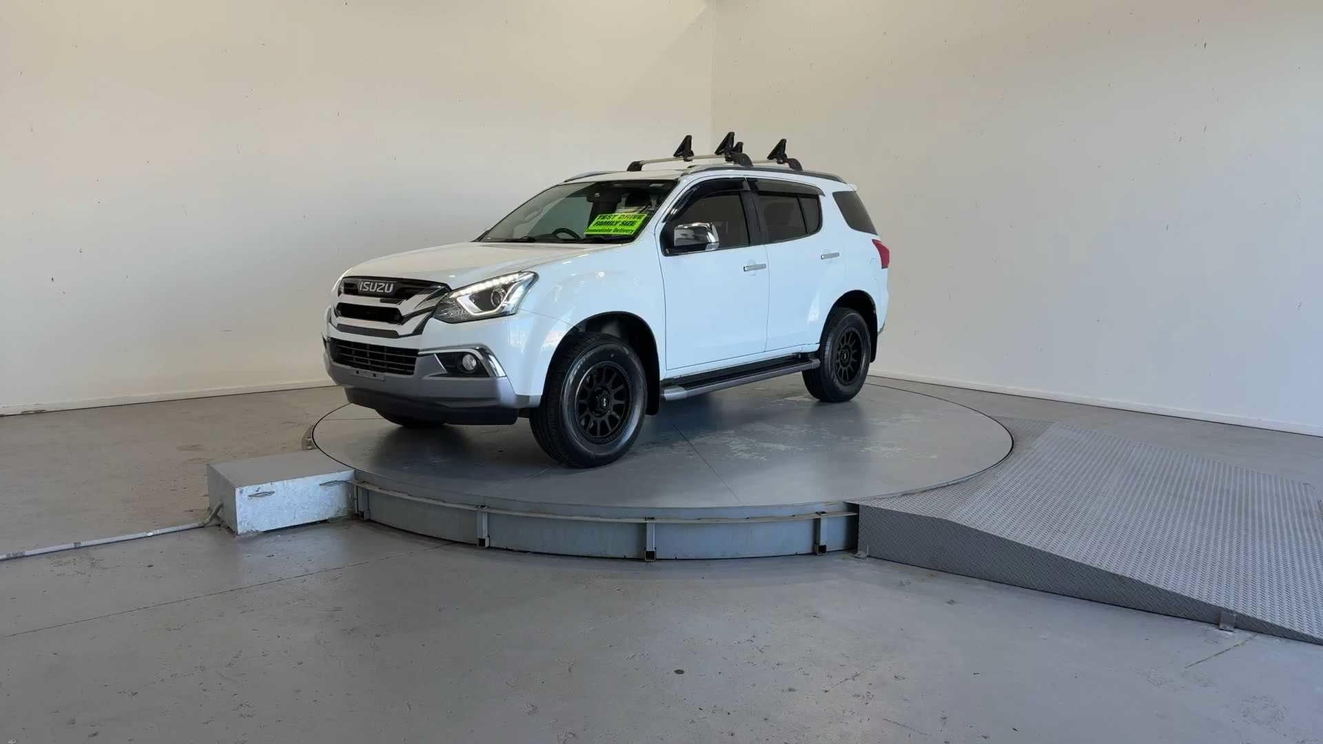 Primary car image