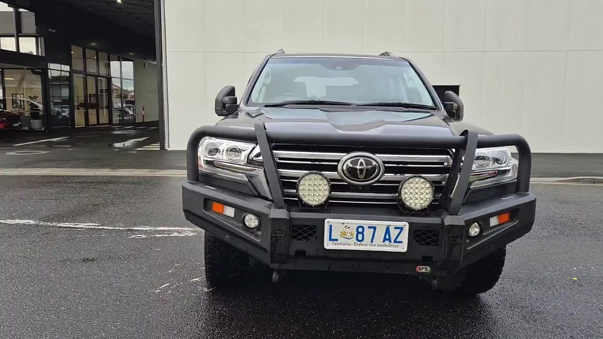 Primary car image