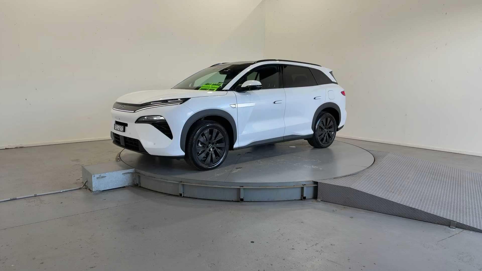 Primary car image