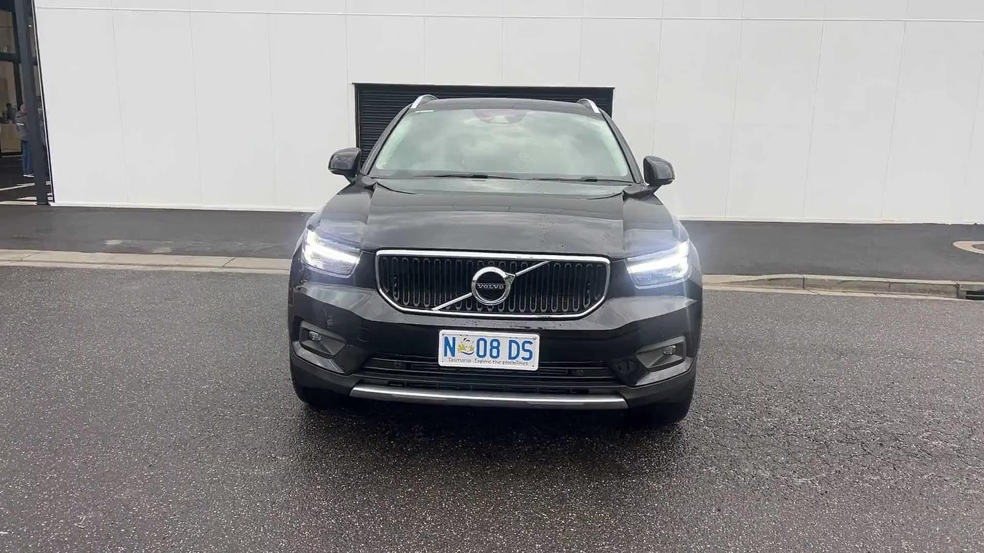 Primary car image