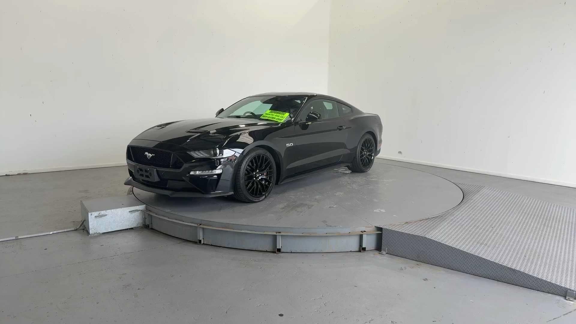 Primary car image