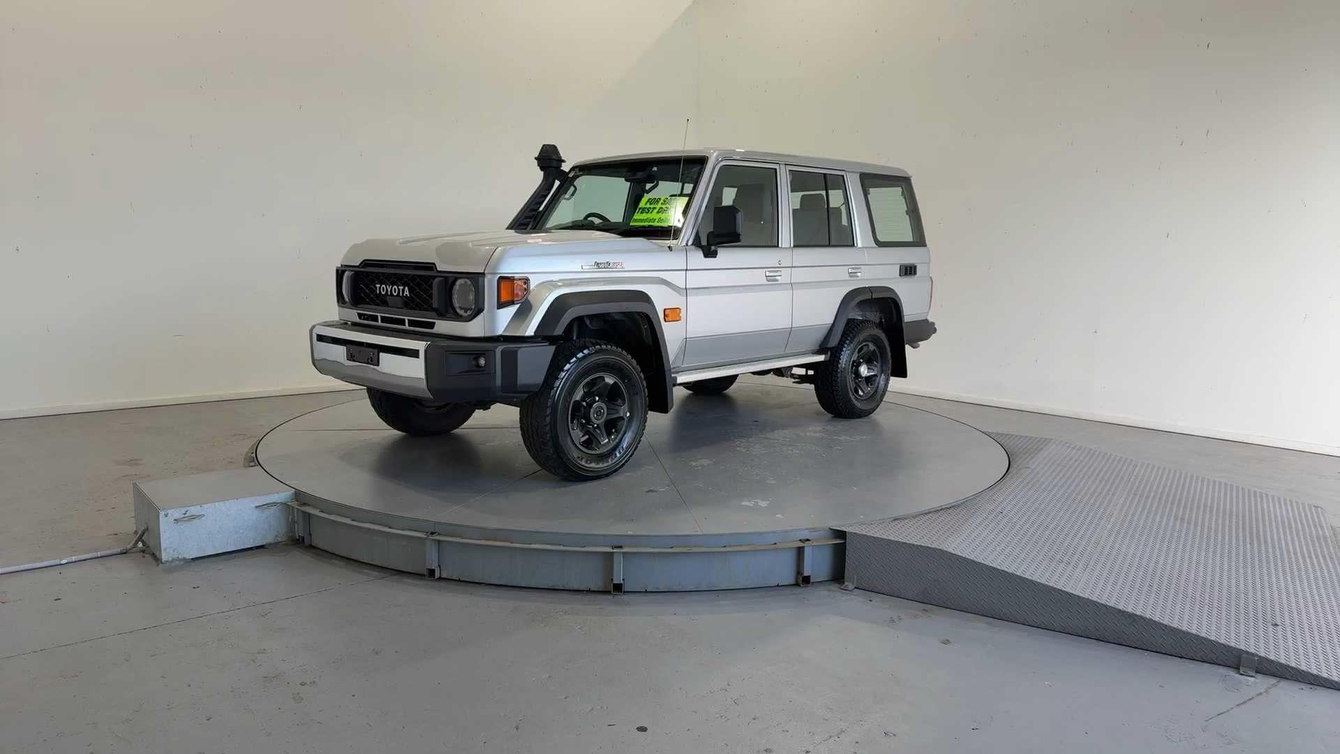 Primary car image