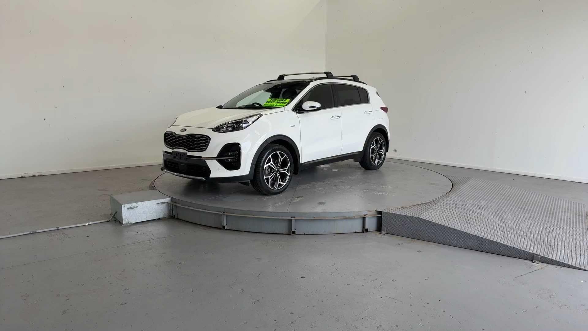 Primary car image