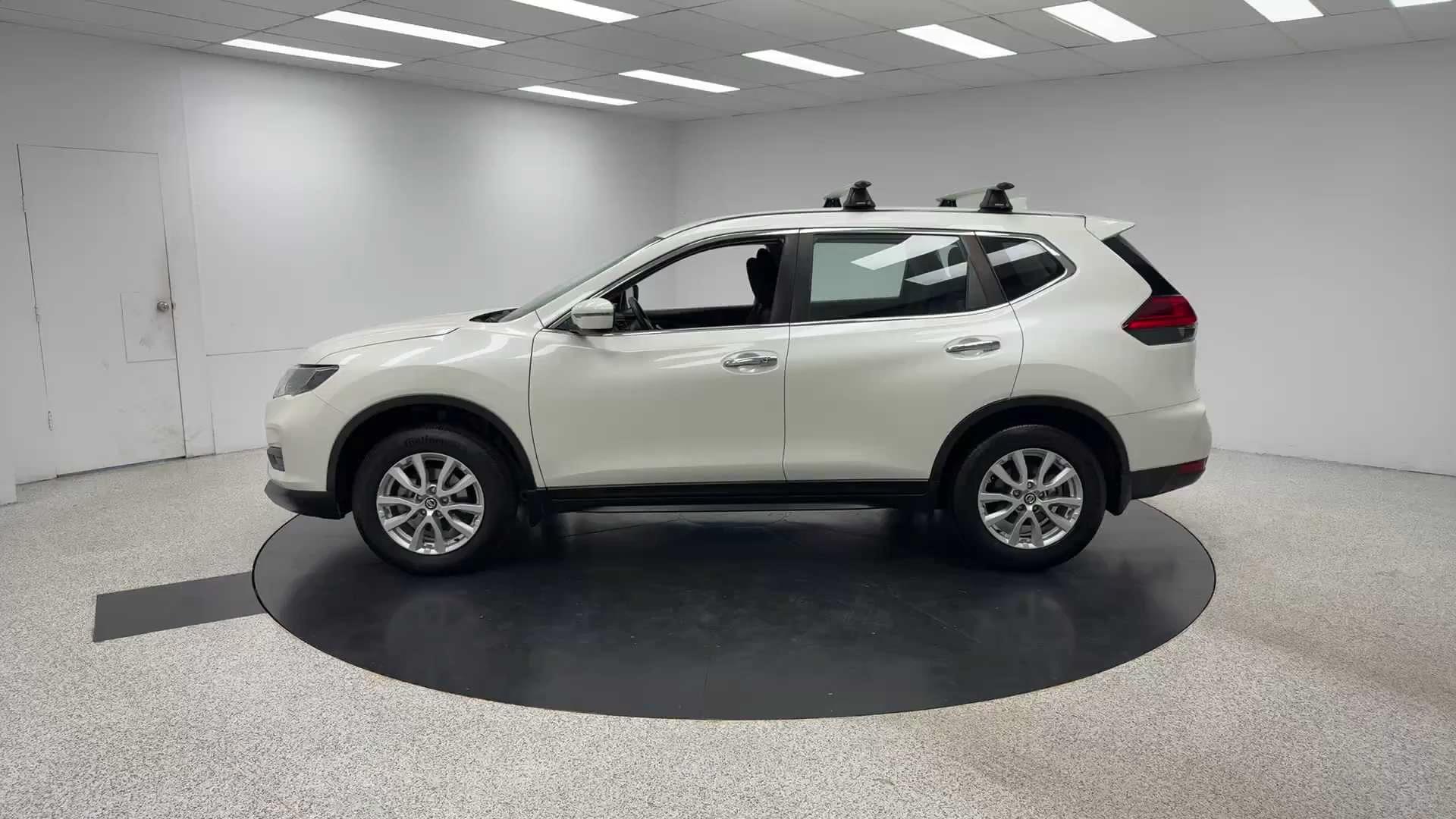 Primary car image