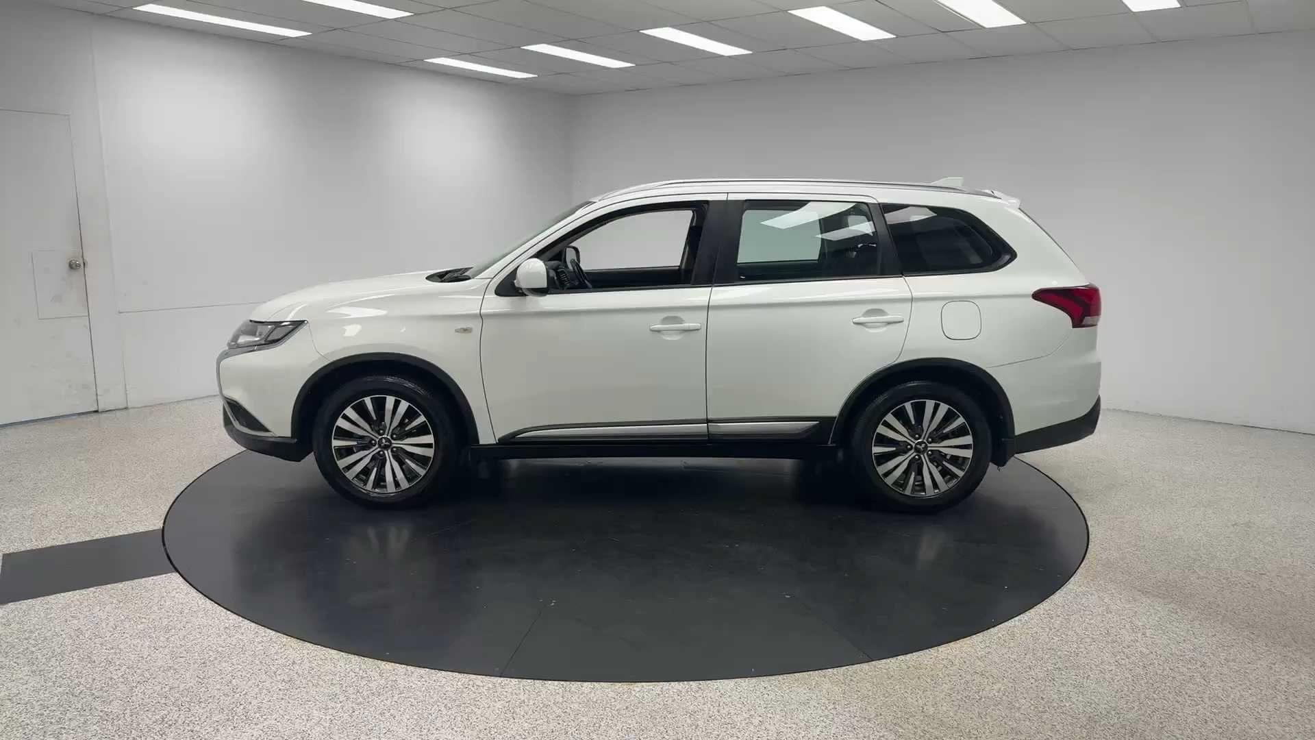 Primary car image
