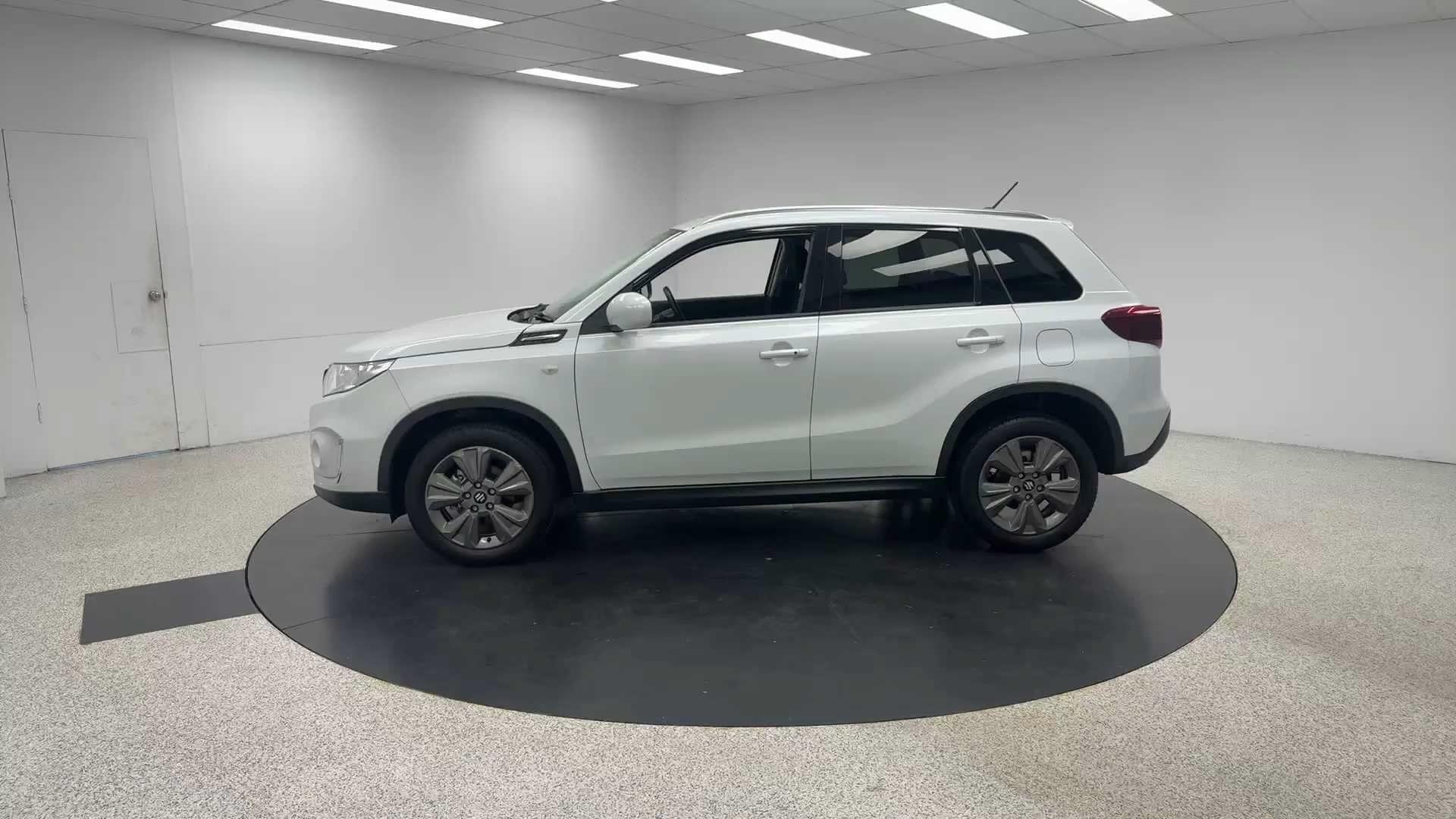 Primary car image