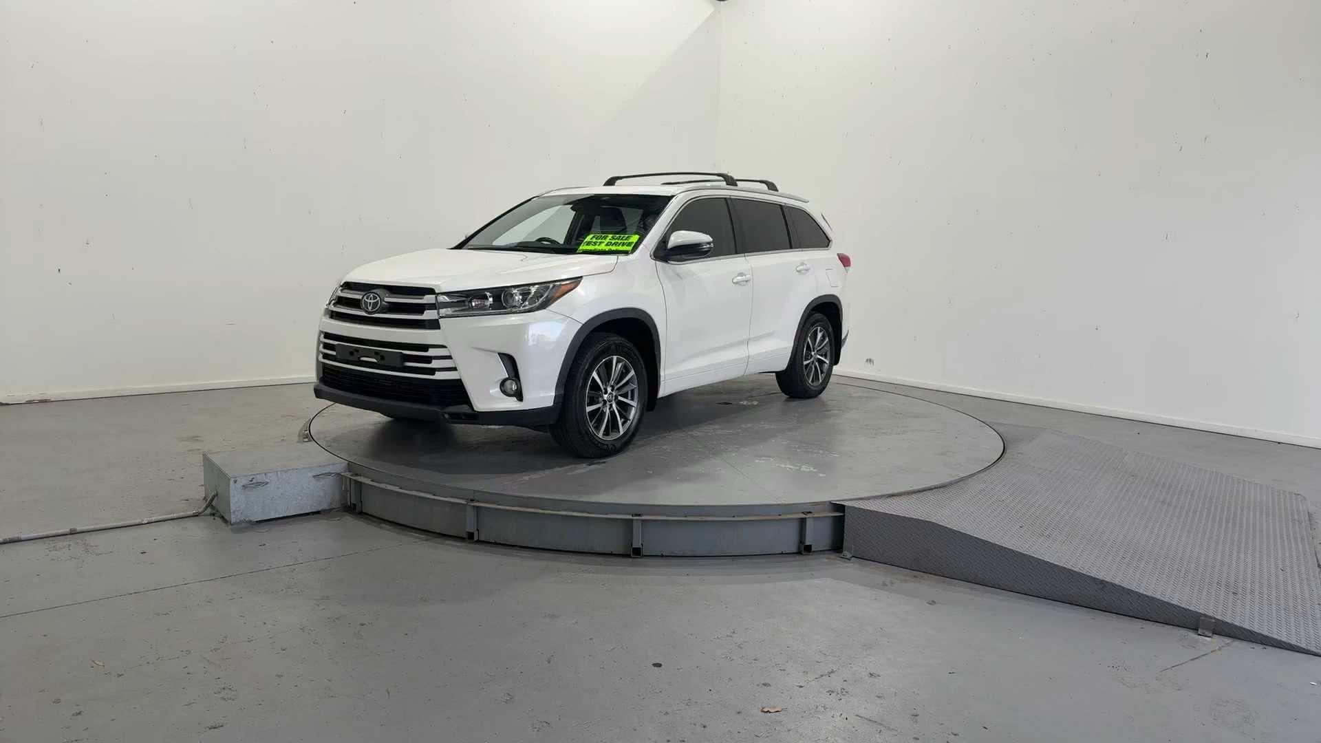 Primary car image