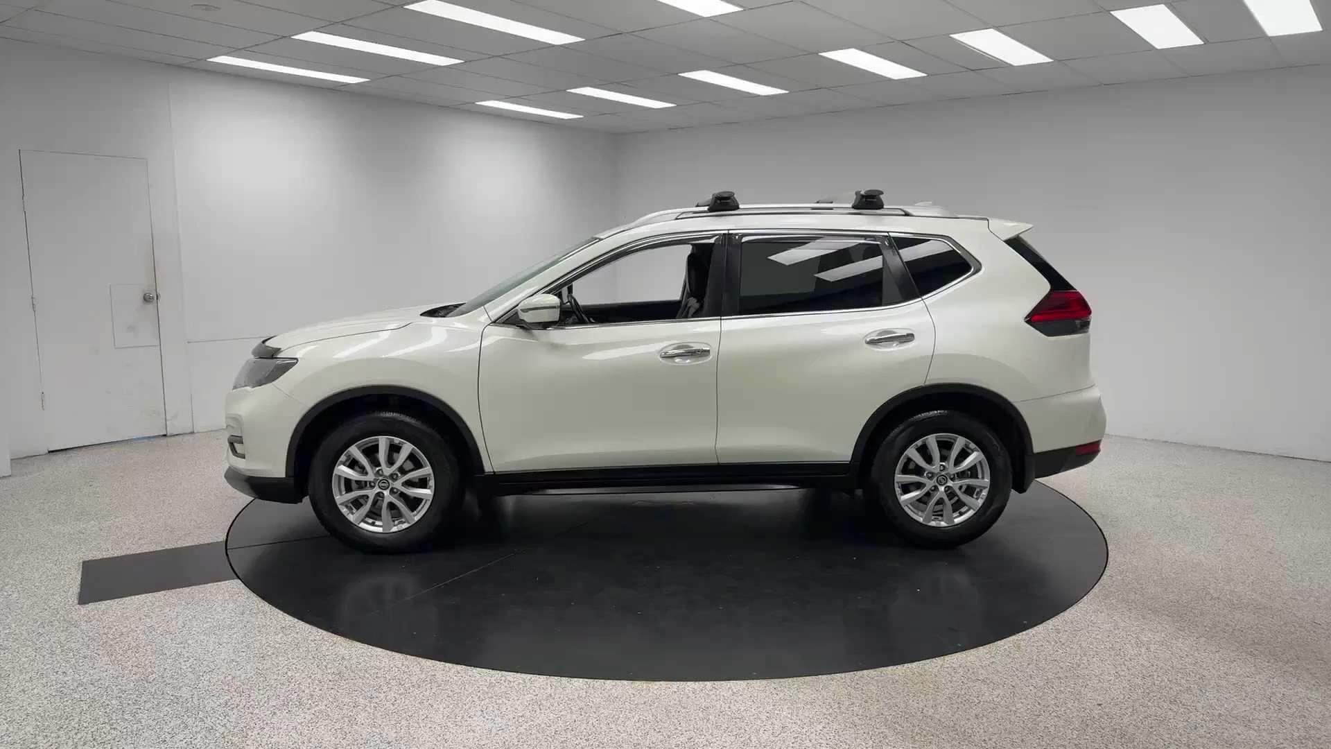 Primary car image