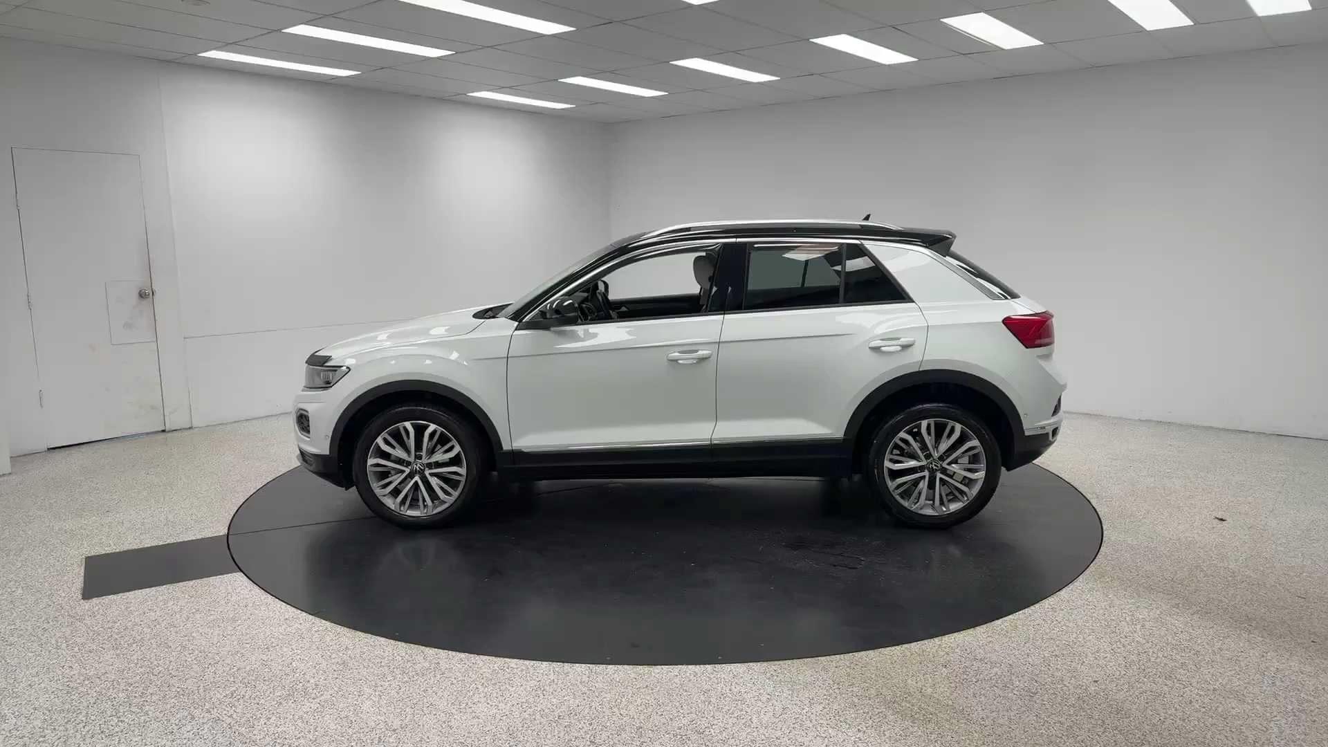Primary car image