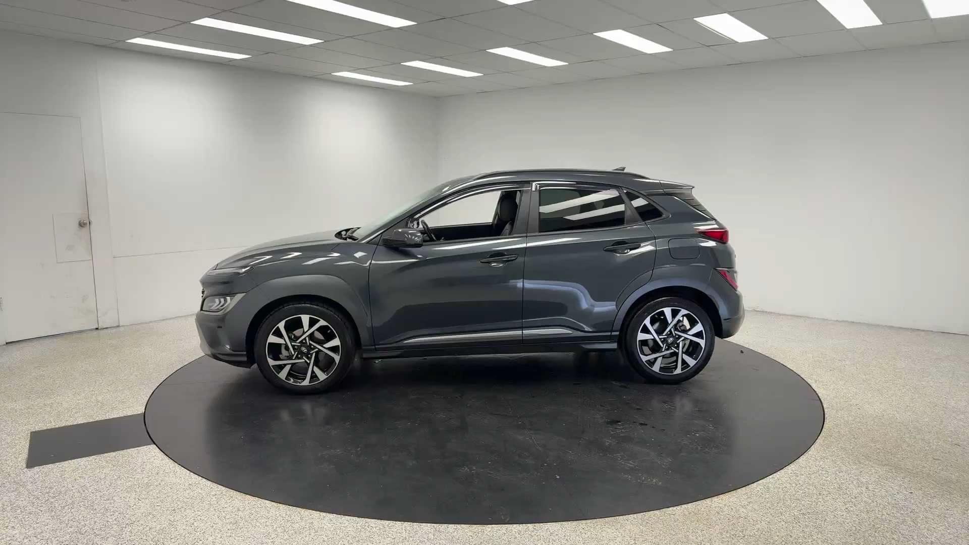 Primary car image