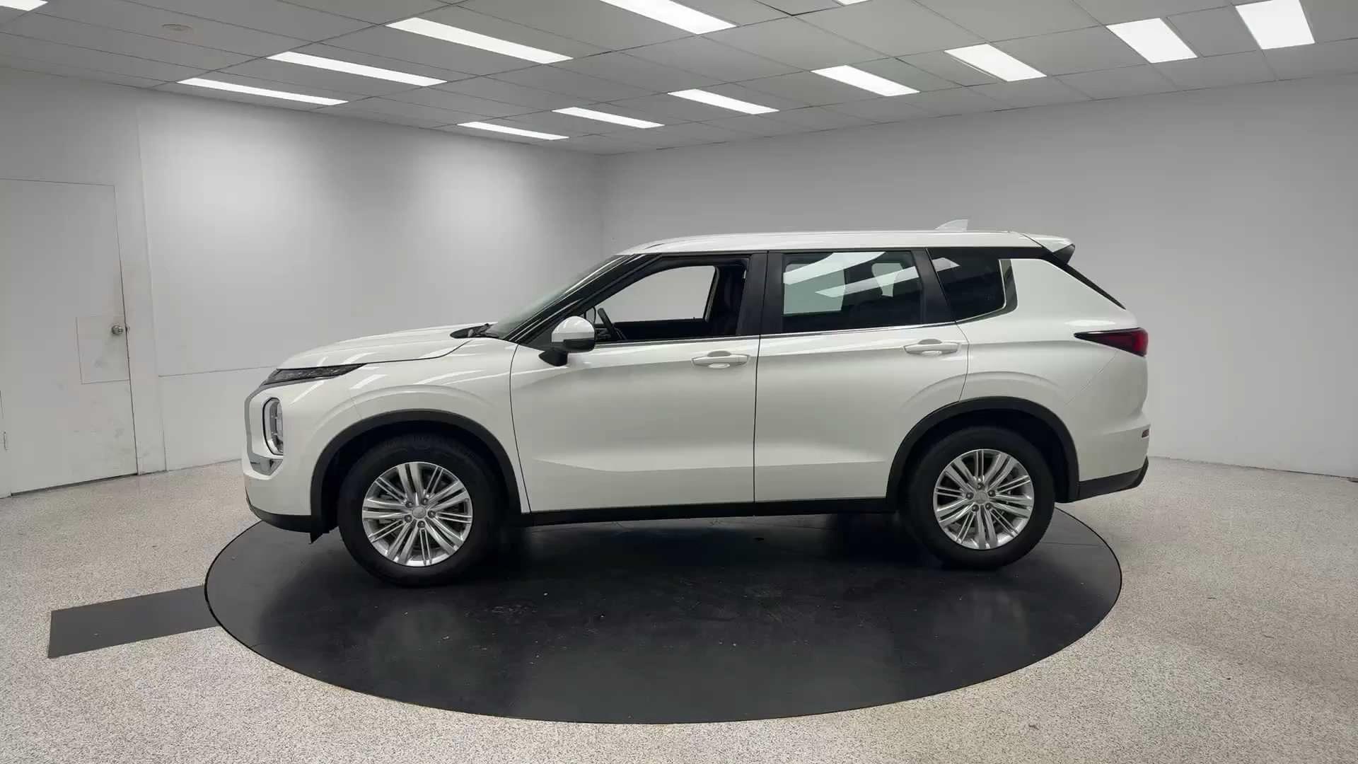 Primary car image