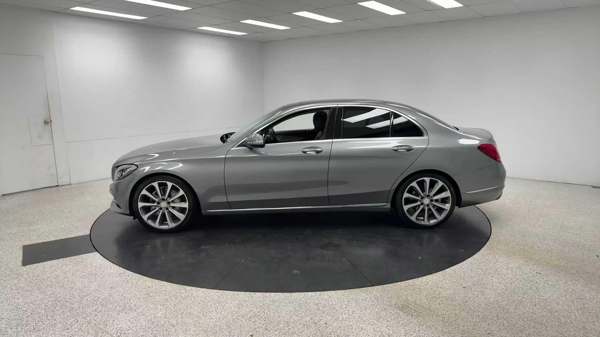 Primary car image