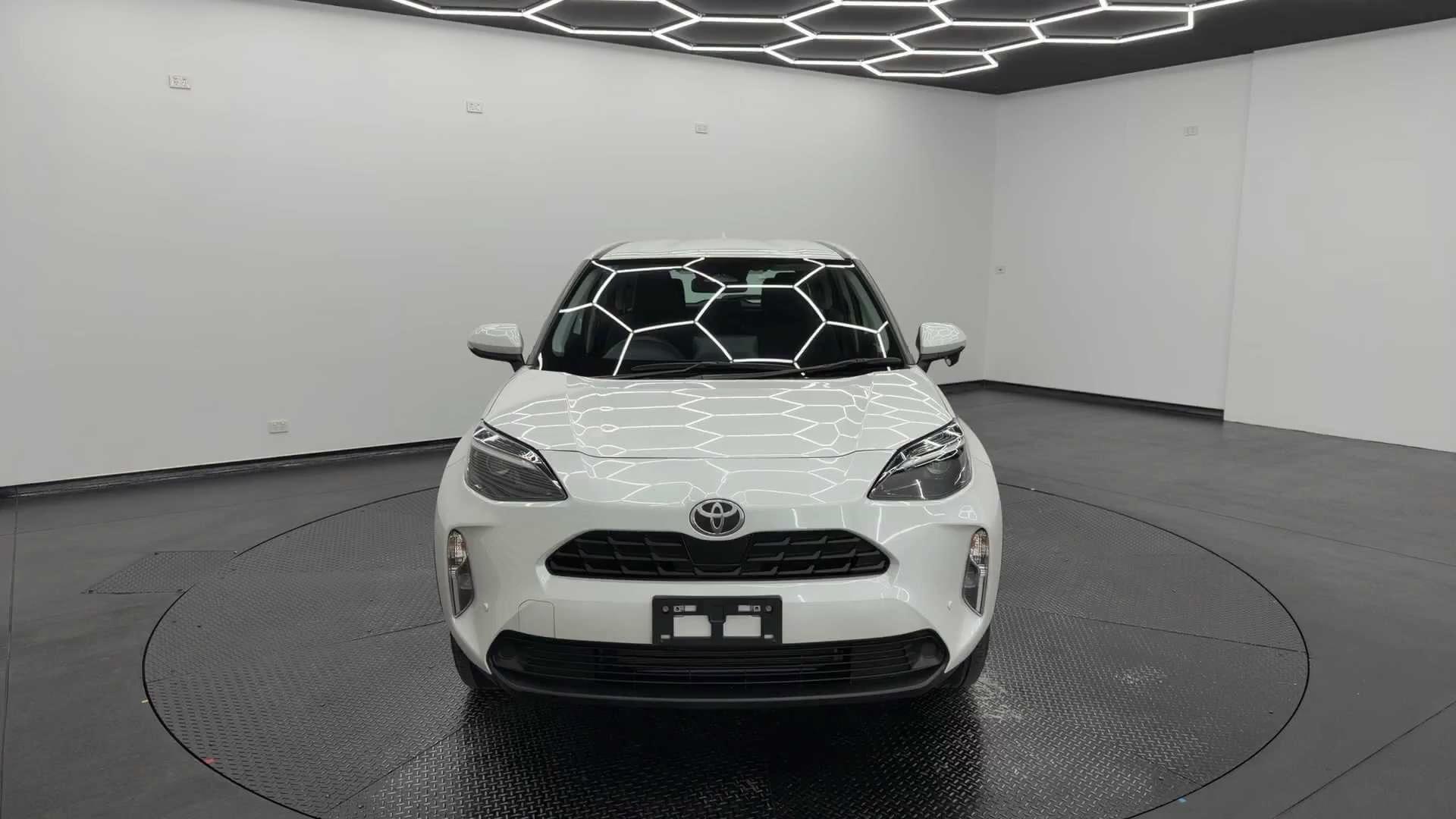 Primary car image