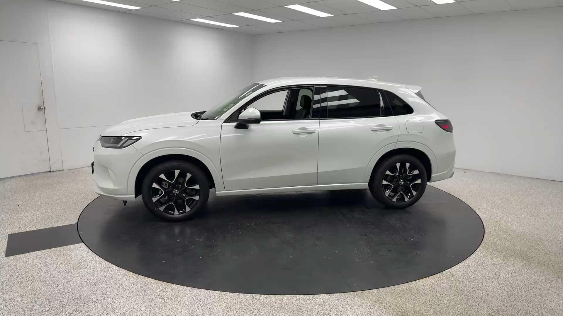Primary car image