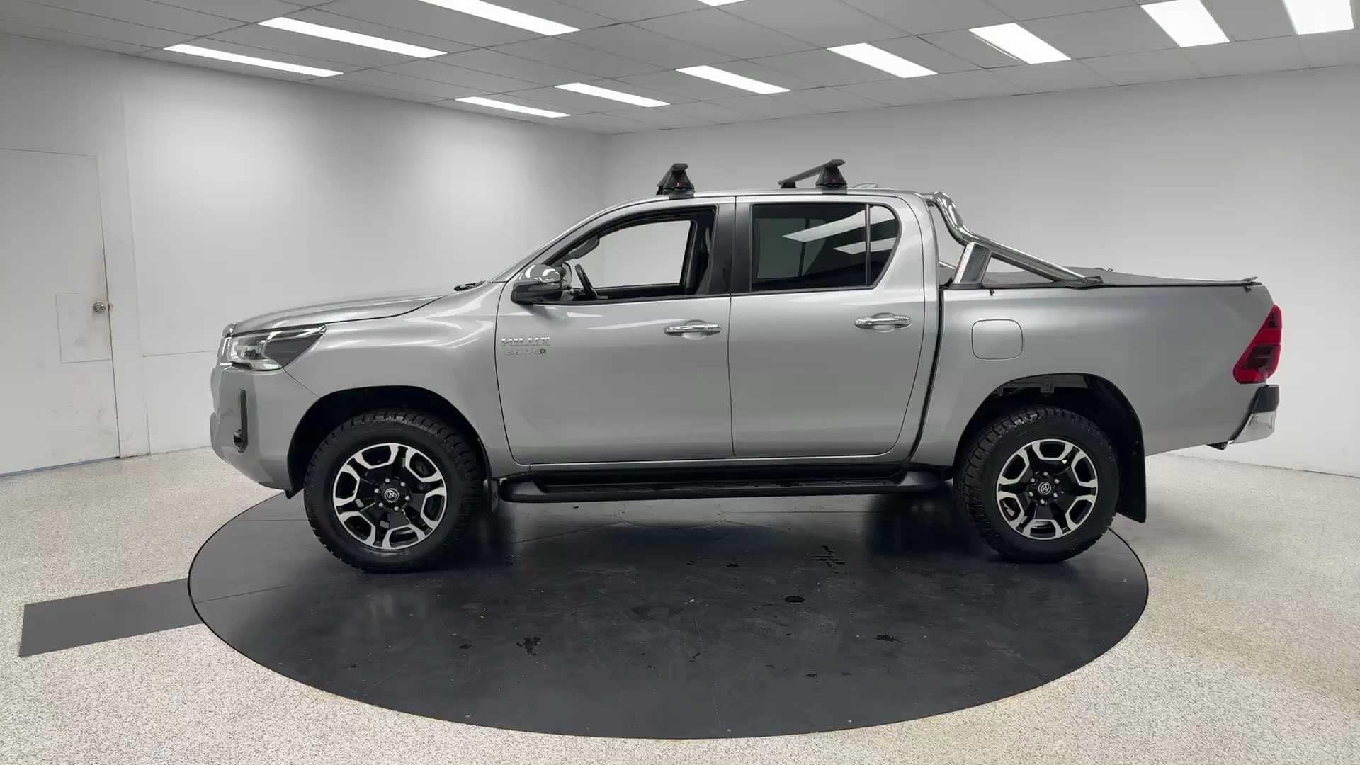 Primary car image