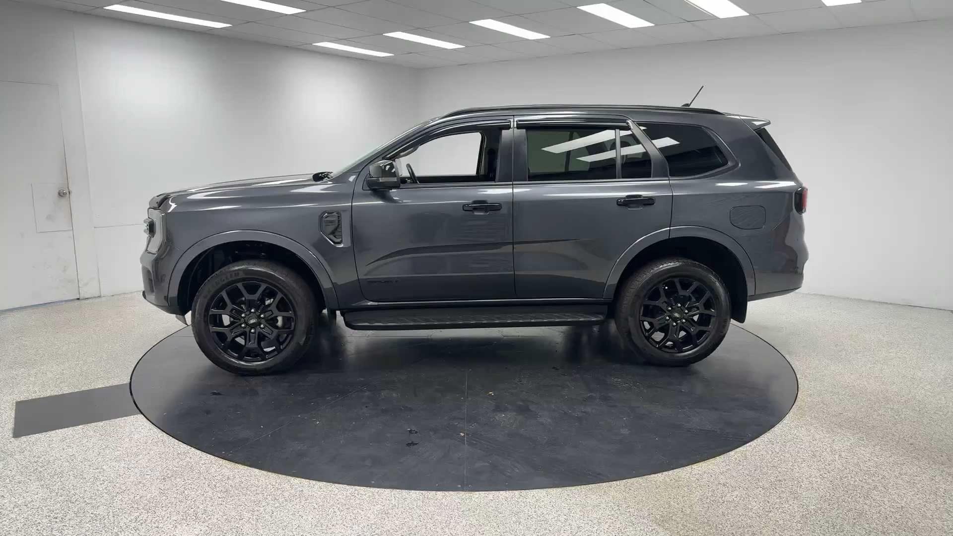Primary car image