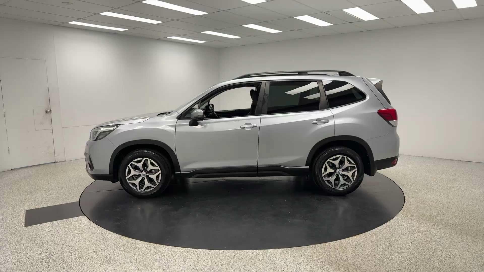 Primary car image