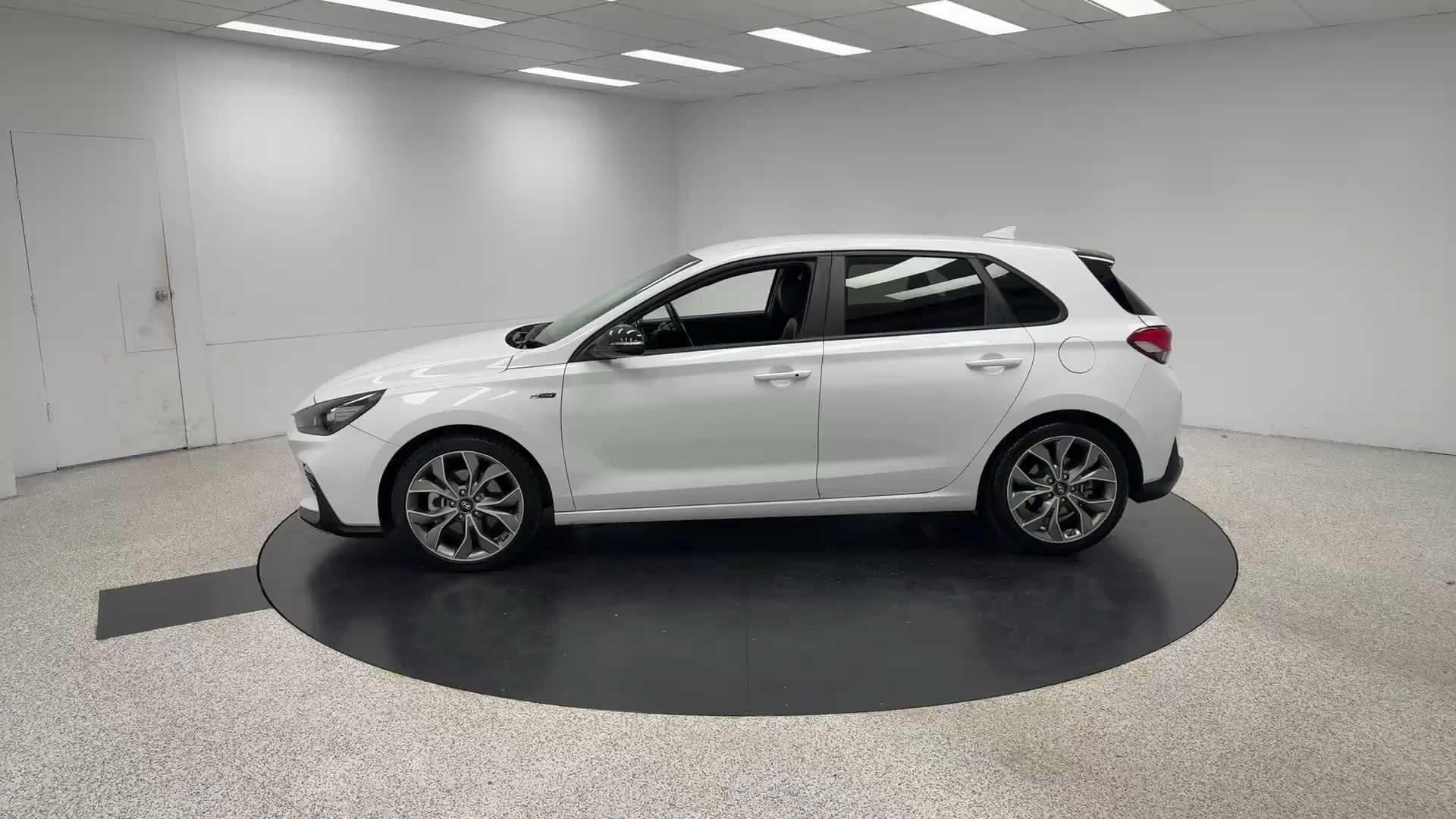 Primary car image