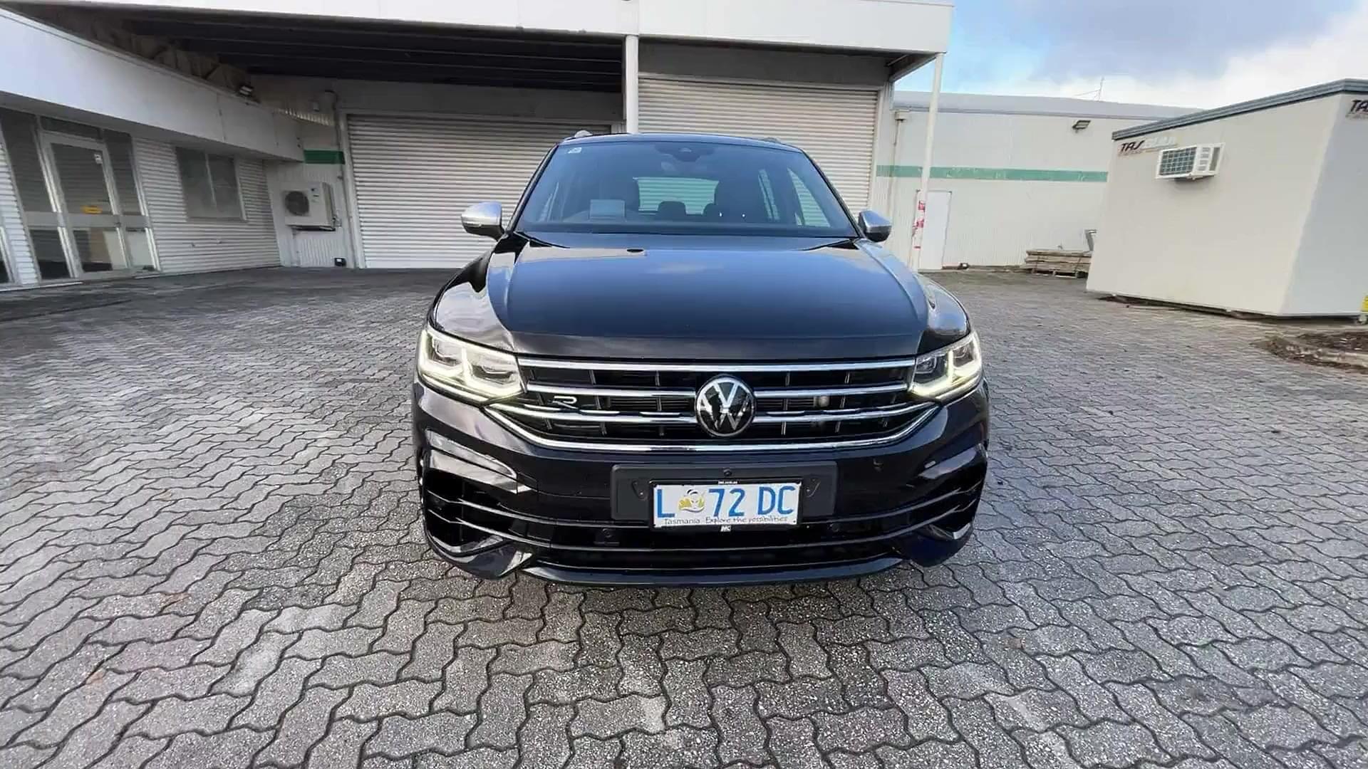 Primary car image