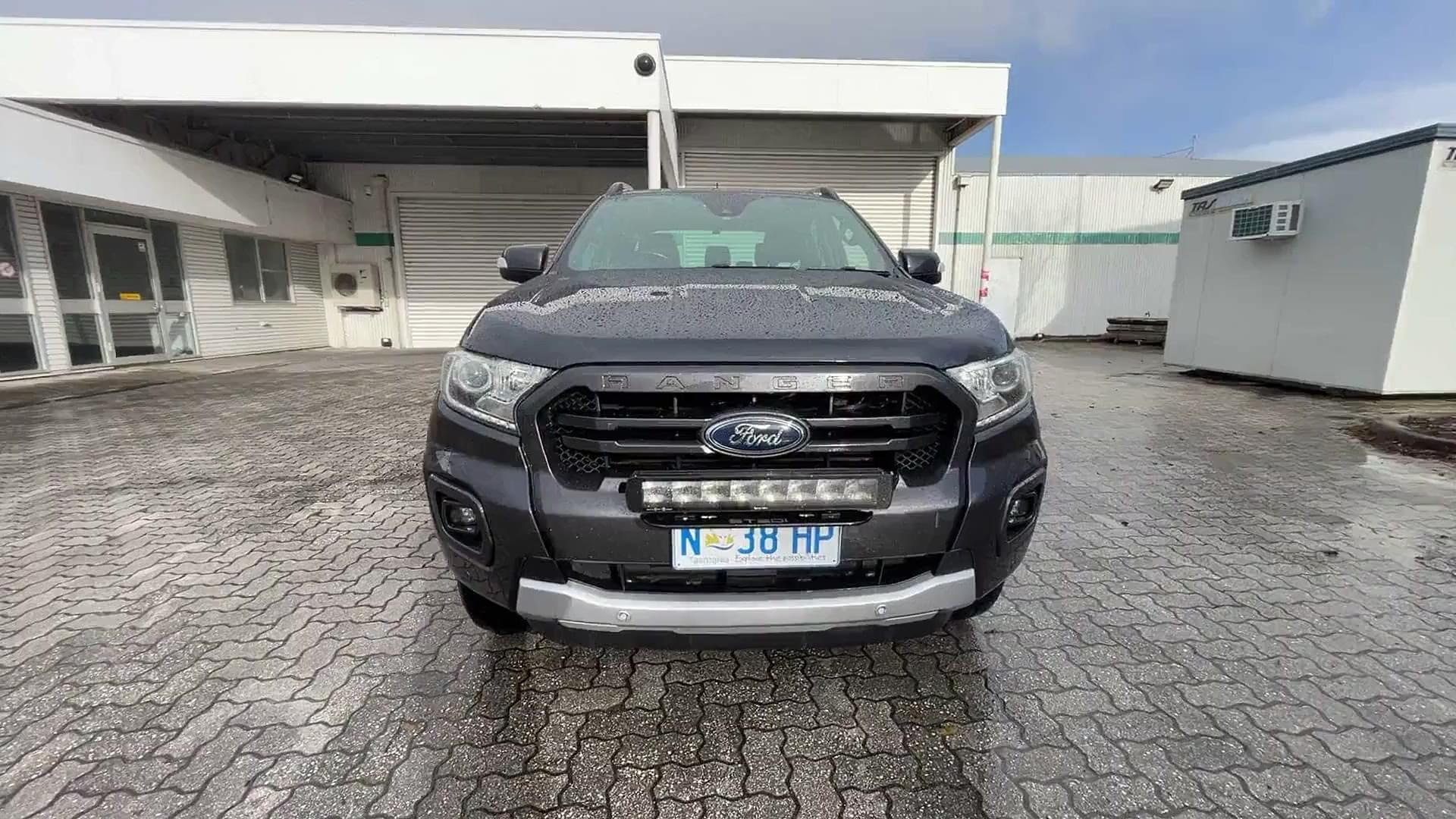 Primary car image