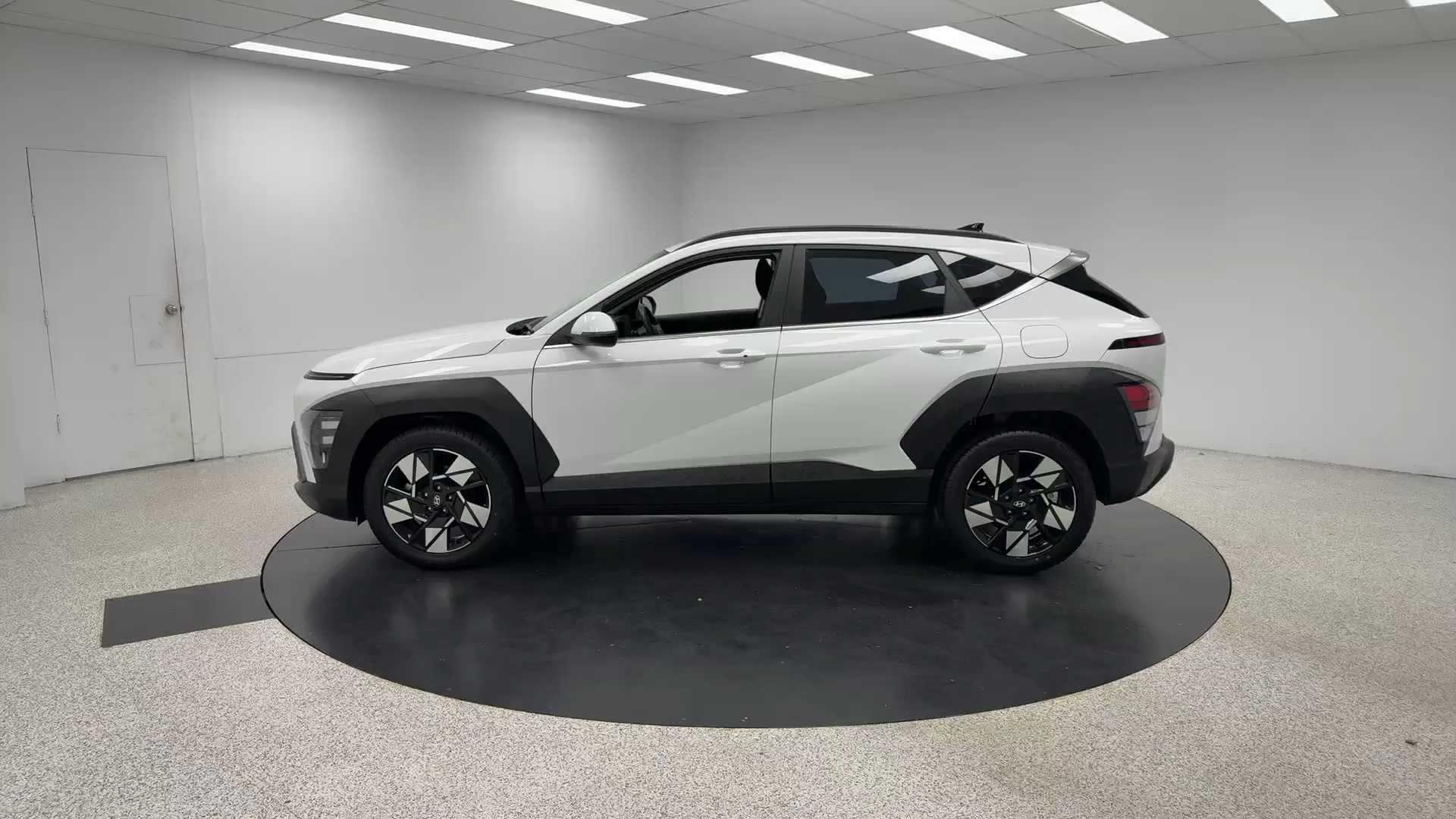 Primary car image
