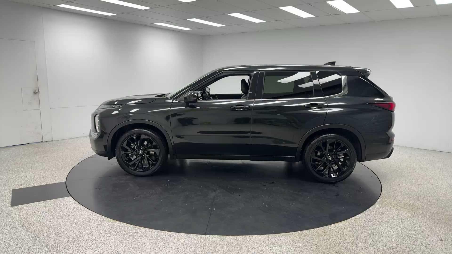 Primary car image