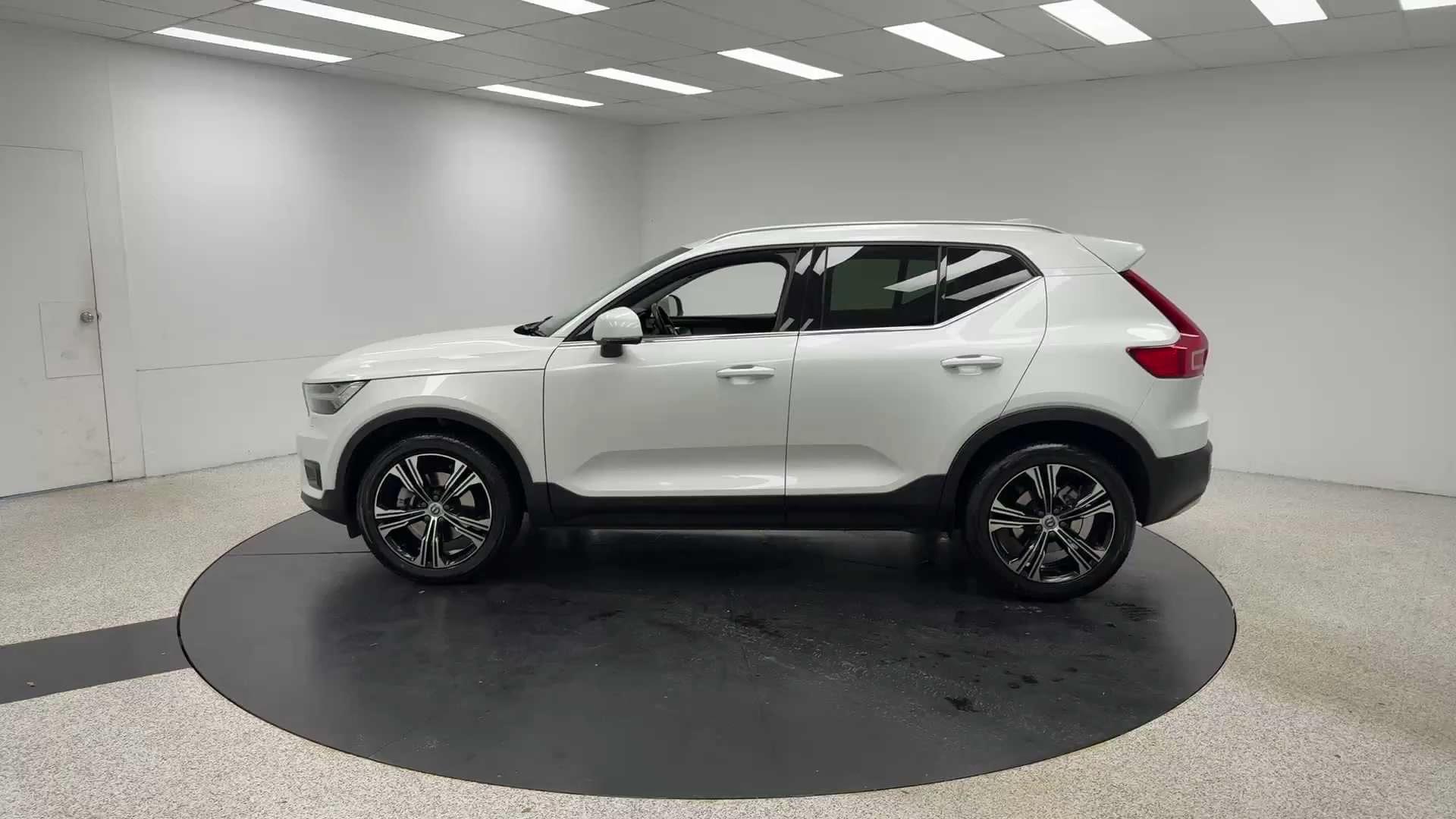 Primary car image