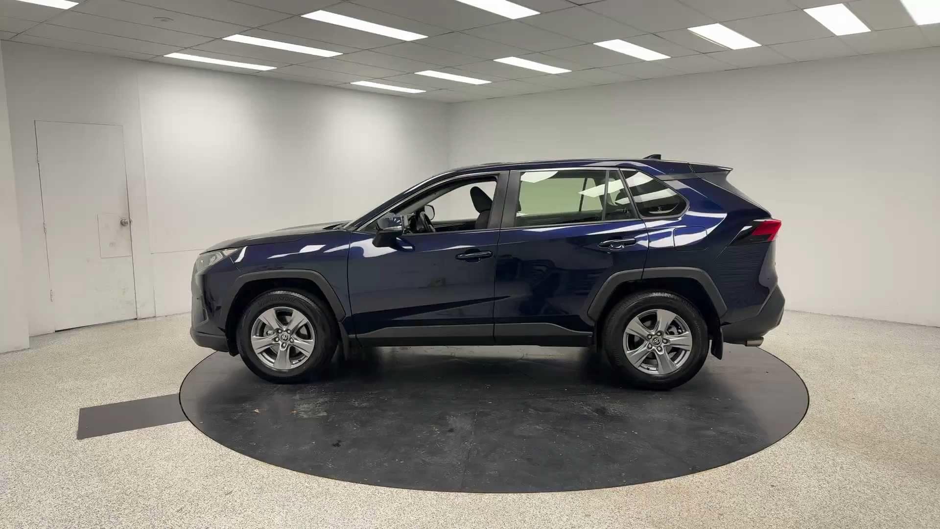 Primary car image