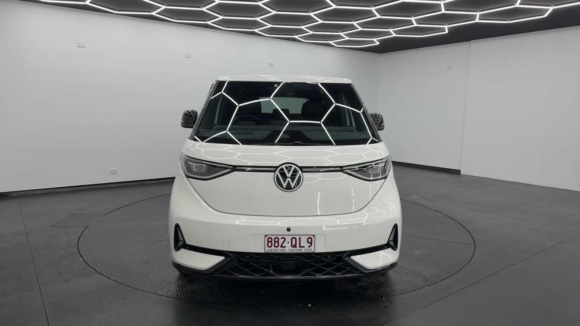 Primary car image