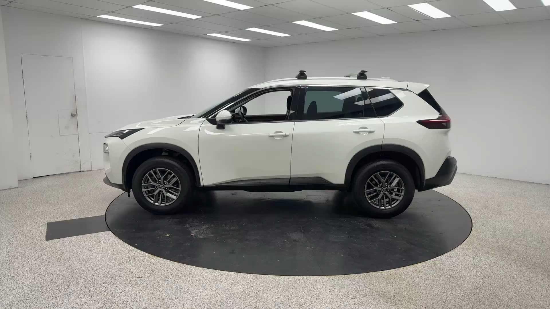 Primary car image
