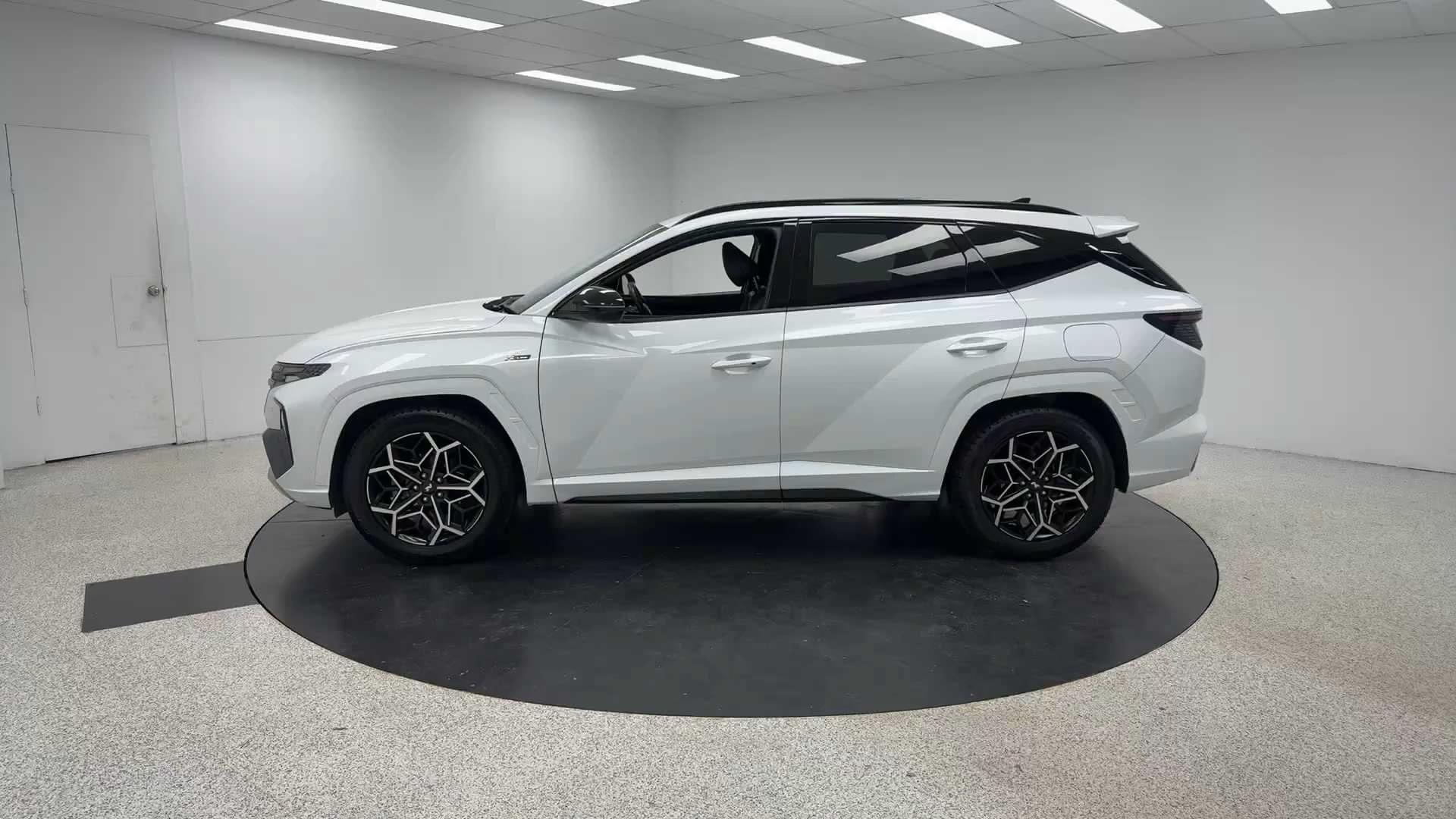 Primary car image