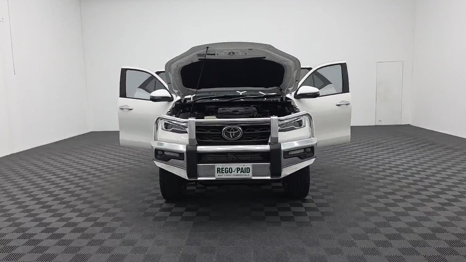 Primary car image